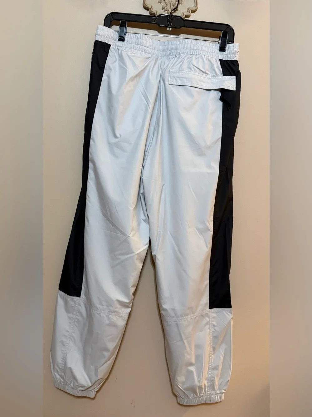 NWT The North Face Men’s Grey Hydrenaline Pants with Black Side Panels Sz M